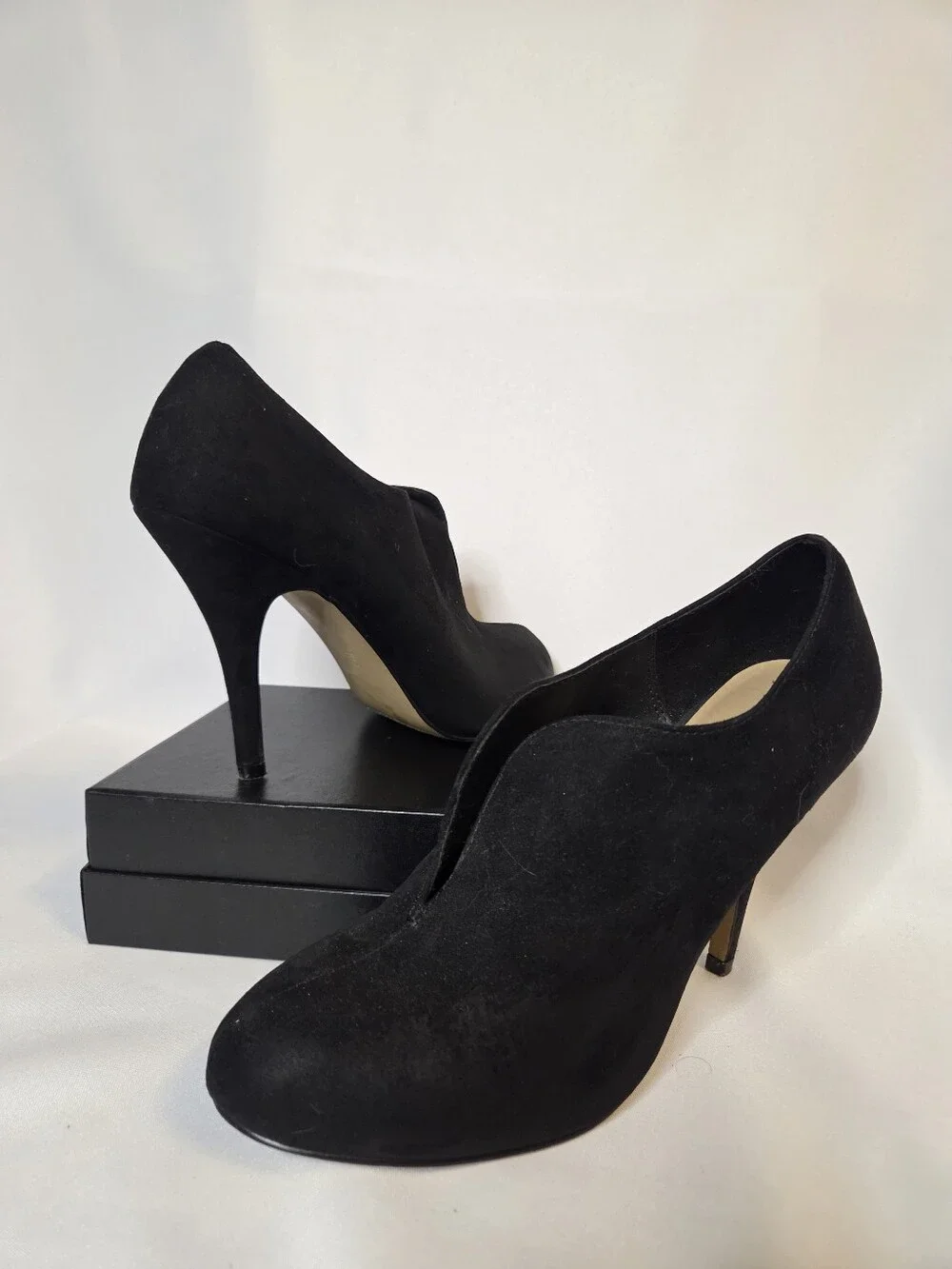 Apt. 9 sleek black